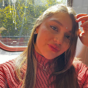 Meet your Posher, Manuela